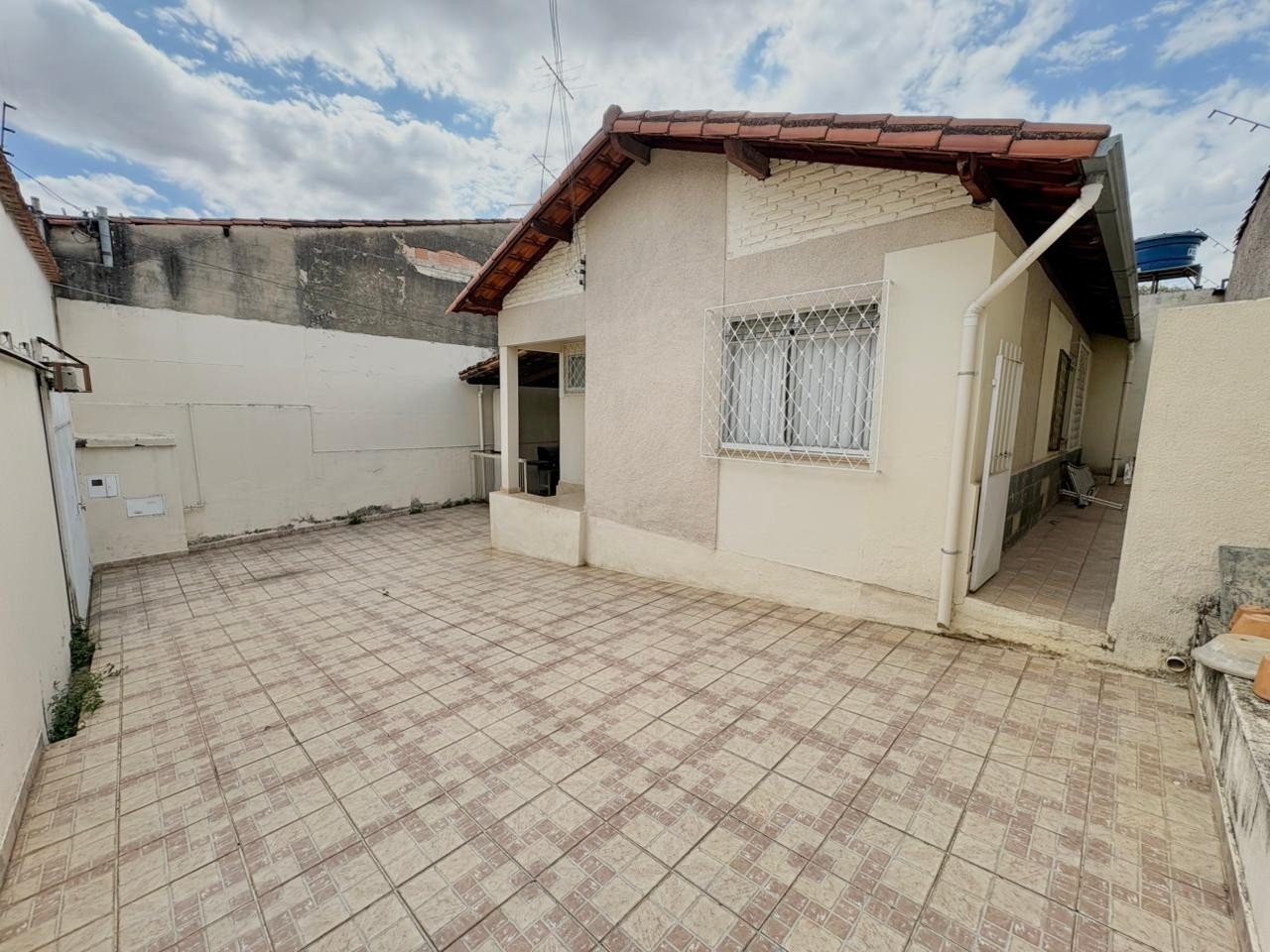 Foto 2 de Casa linear no bairro Alipio de Melo