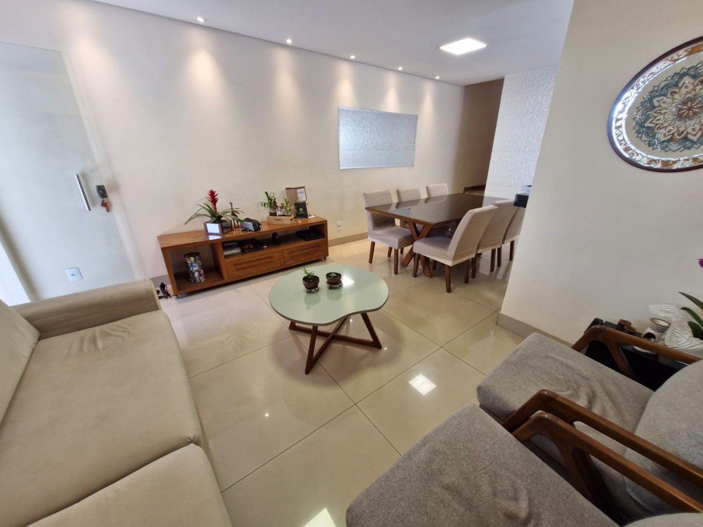 Foto 2 de Casa geminada no bairro Castelo