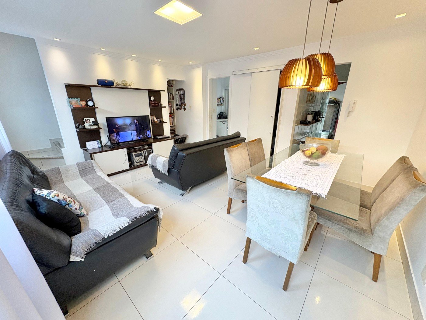 Foto 3 de Casa geminada no bairro Xangrila