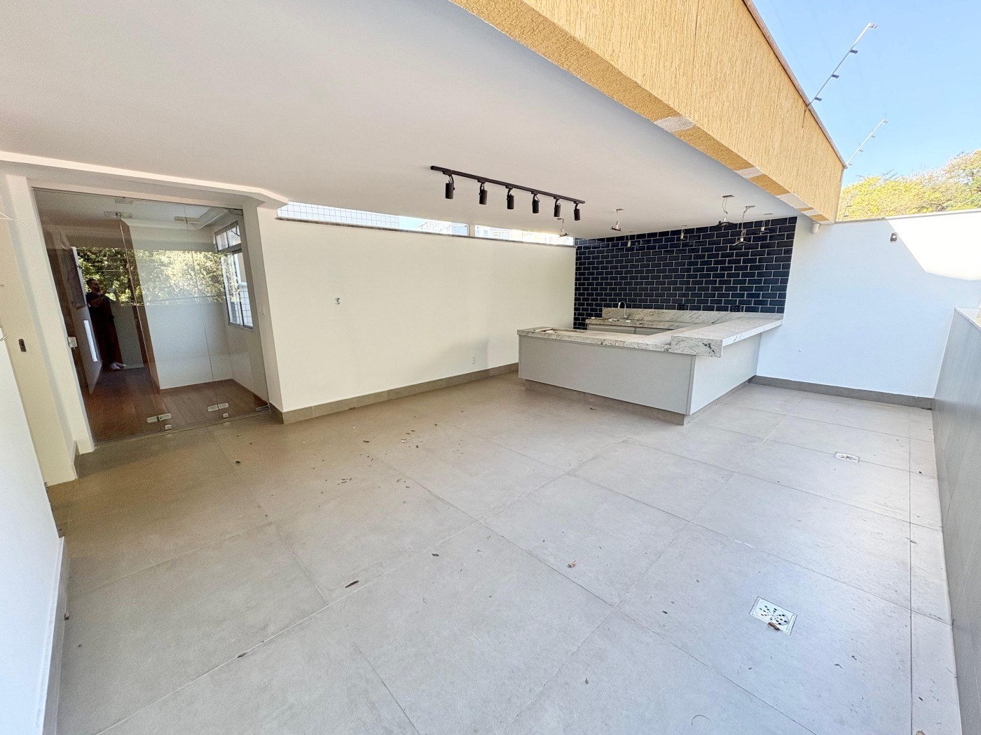 Foto 3 de Área Privativa de 3 quartos no bairro Castelo